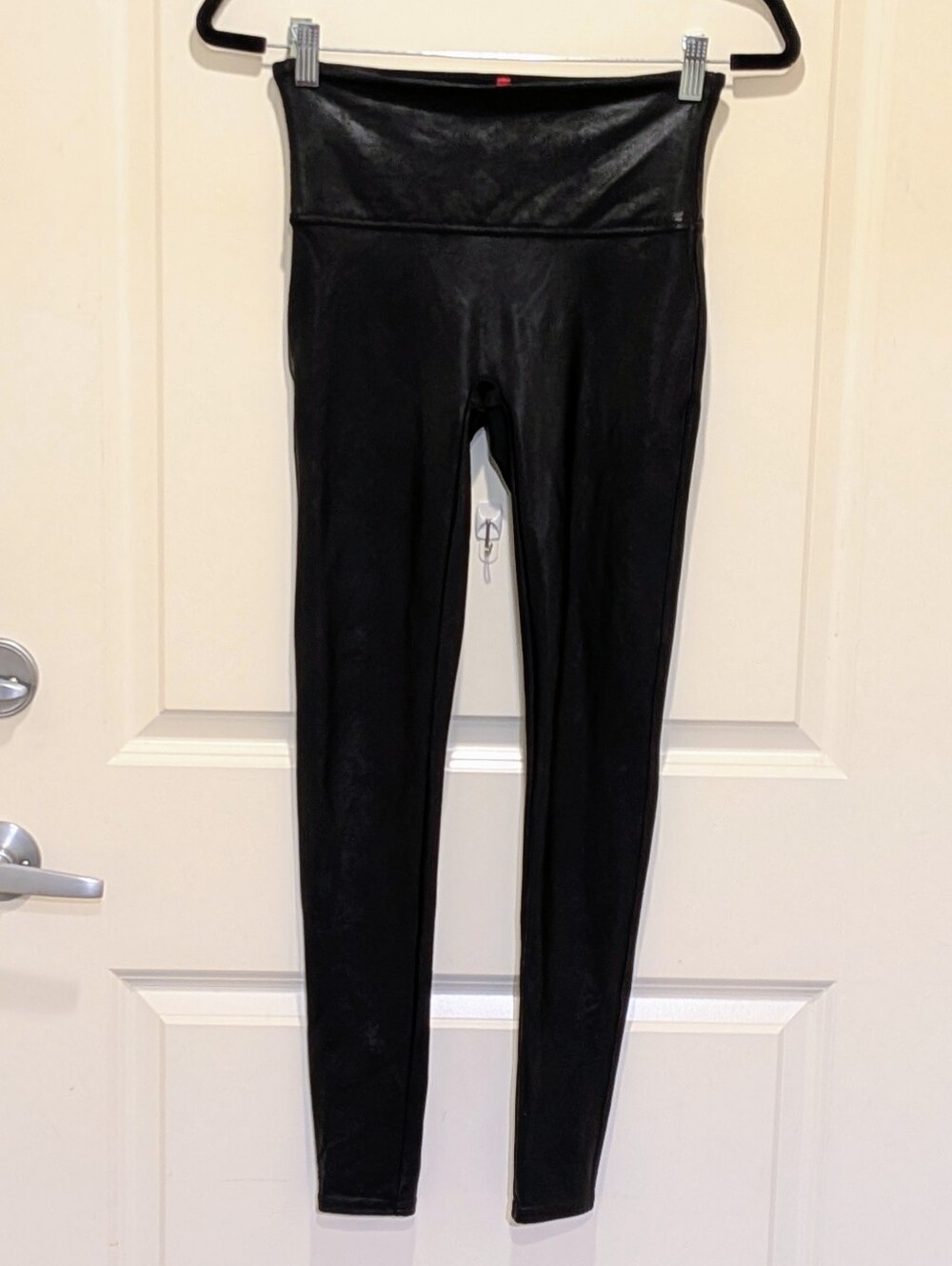 EUC Spanx M Faux Leather High Waist Black Leggings 2437